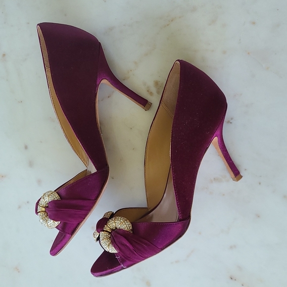 Badgley Mischka Jamaica Wine Satin Peep Toe Heels - Picture 3 of 9